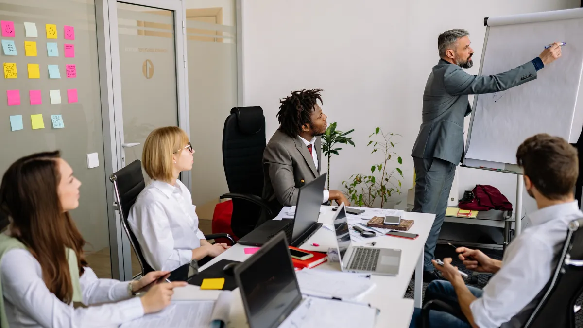 Sua equipe não entrega resultados? 5 erros de liderança que podem estar impedindo o crescimento da empresa
