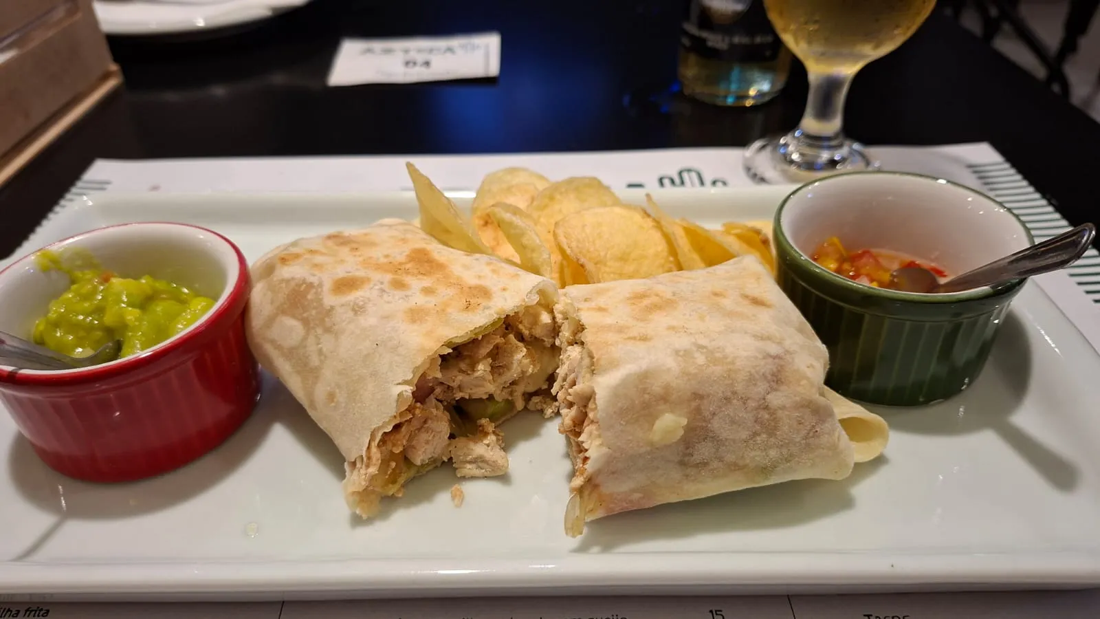 Cerveja gelada e burrito artesanal: o novo mexicano preferido em Santa Felicidade