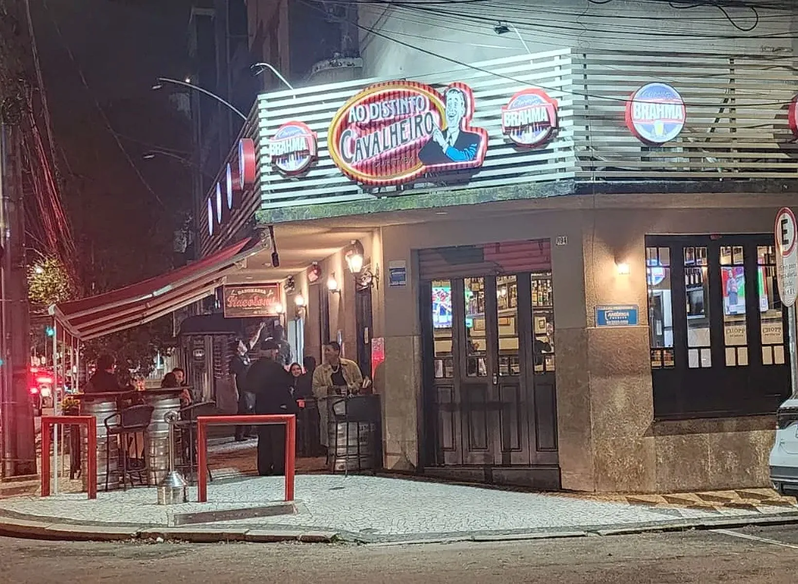 Um boteco que guarda a memória de Curitiba