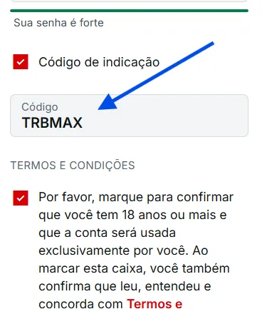 Captura de tela mostra o campo exato onde inserir o código de indicação Superbet no cadastro, acima de Termos e Condições